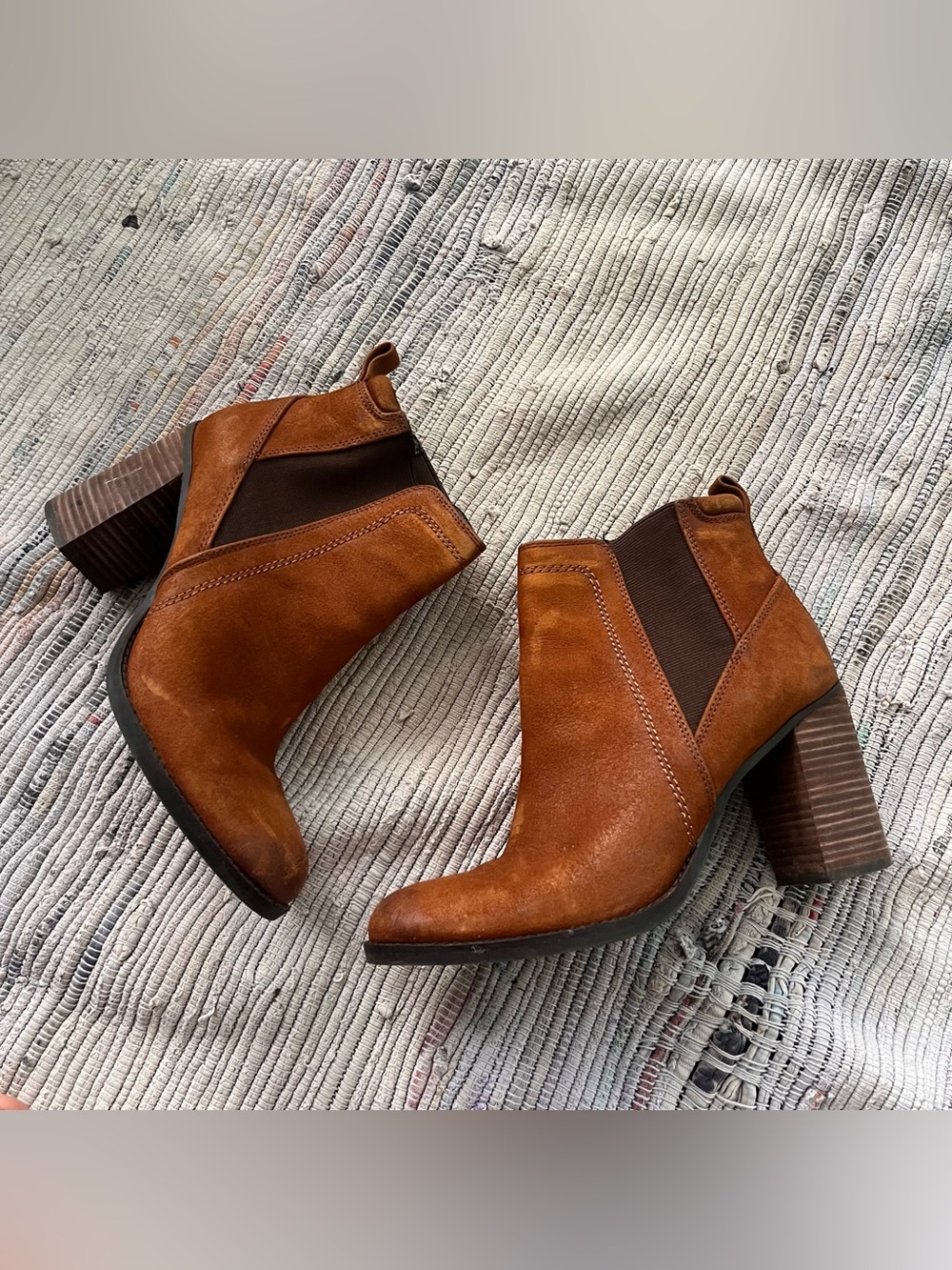 Odette Franco Sarto Suede Boots